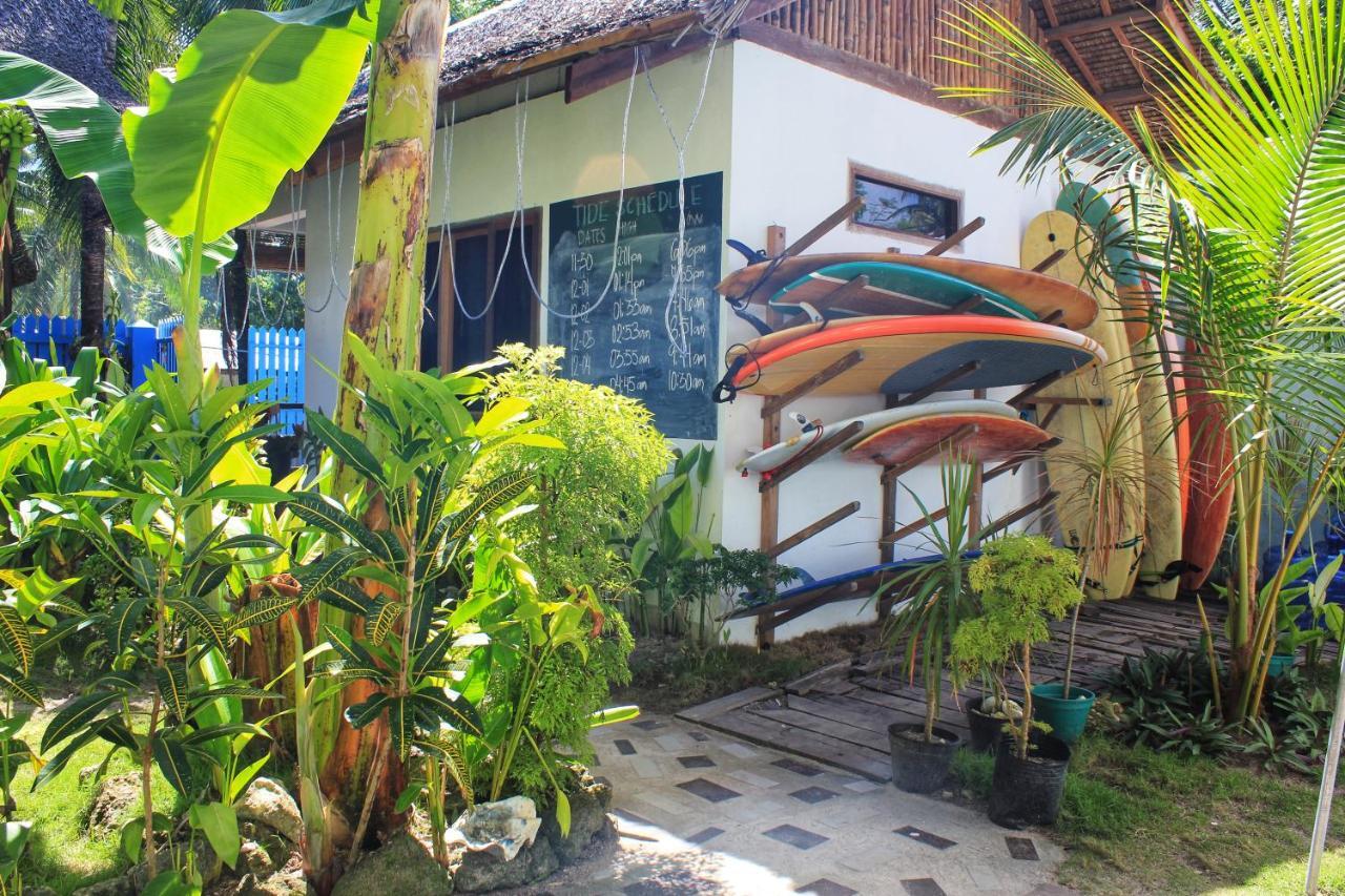 Footprints Homestay (Adults Only) 제너럴 루나 외부 사진