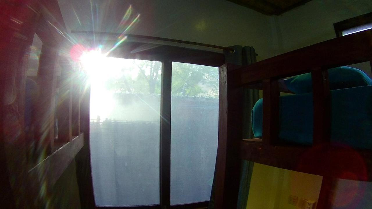 Footprints Homestay (Adults Only) 제너럴 루나 외부 사진