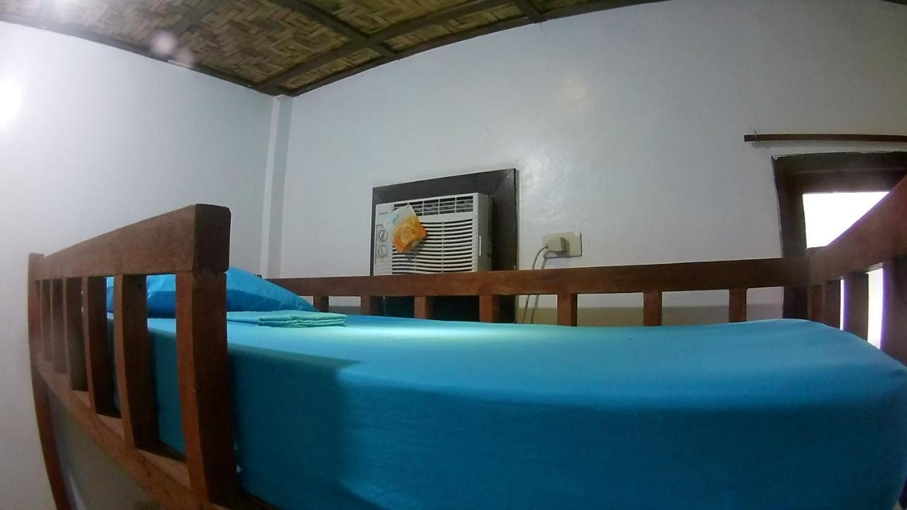 Footprints Homestay (Adults Only) 제너럴 루나 외부 사진